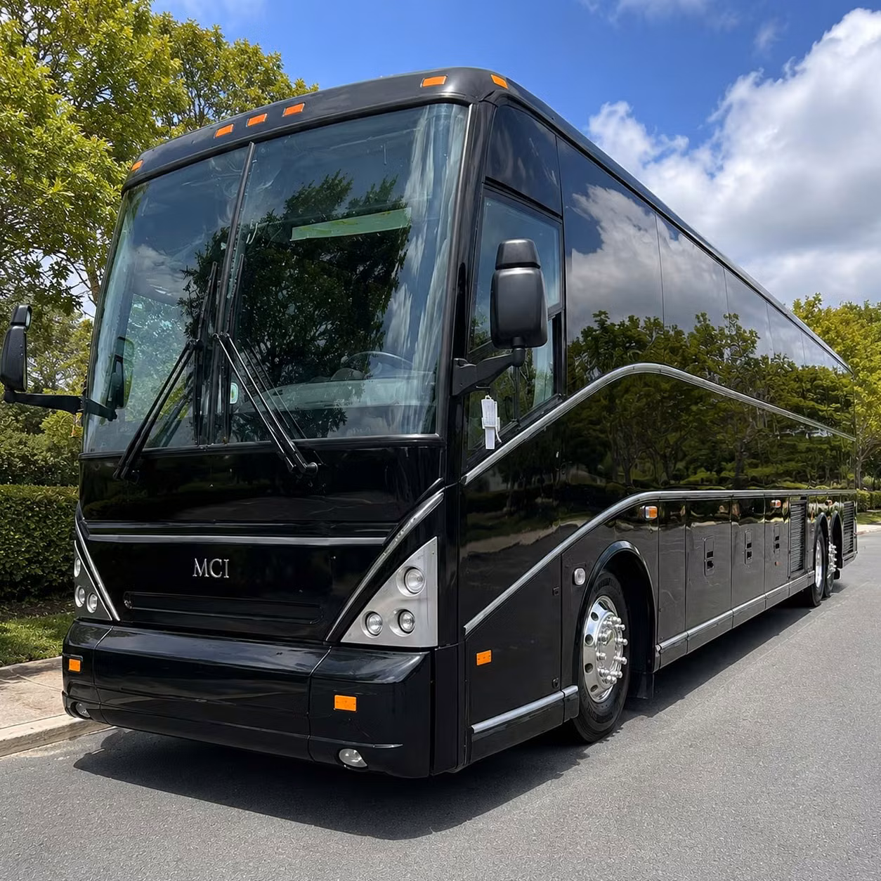corporate shuttle services for davenport employees and commuters
