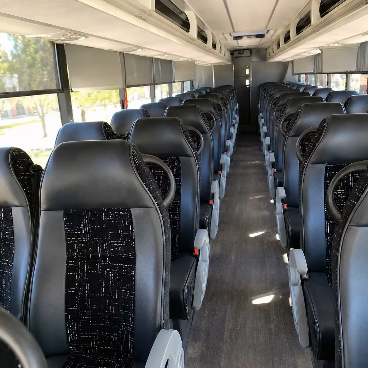 davenport charter bus hero 2